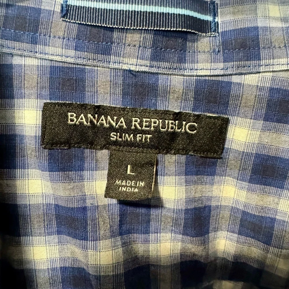 Banana Republic Blue and White Checkered Men's Shirt